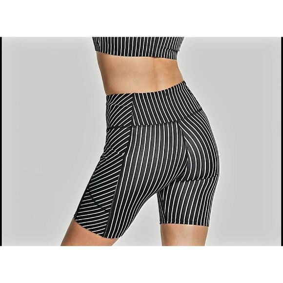 NWOT VICTORIA'S SECRET ESSENTIAL BIKE SHORTS - Picture 2 of 6